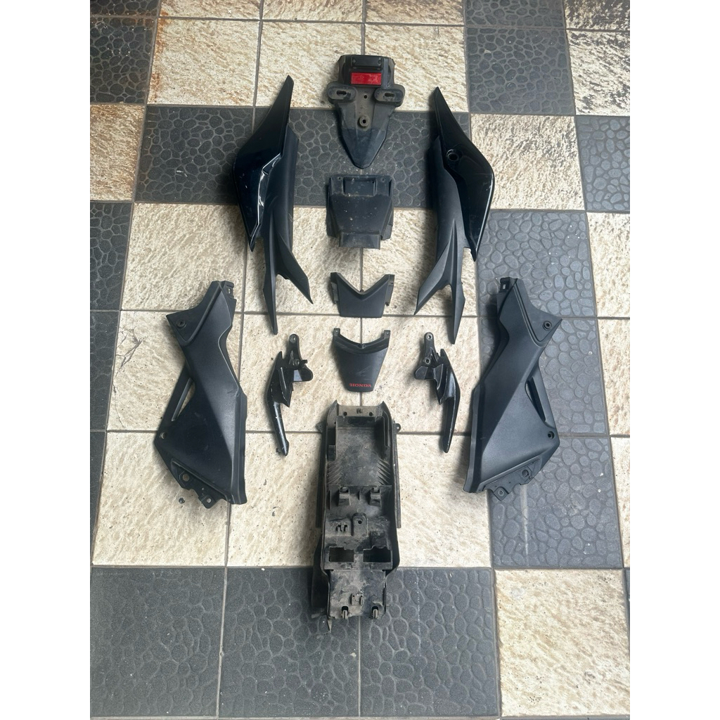 fairing body belakang cbr 150 old mata satu cbu Thailand