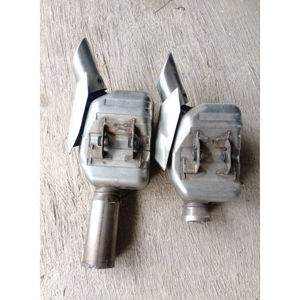 katalis knalpot standar zx25r original