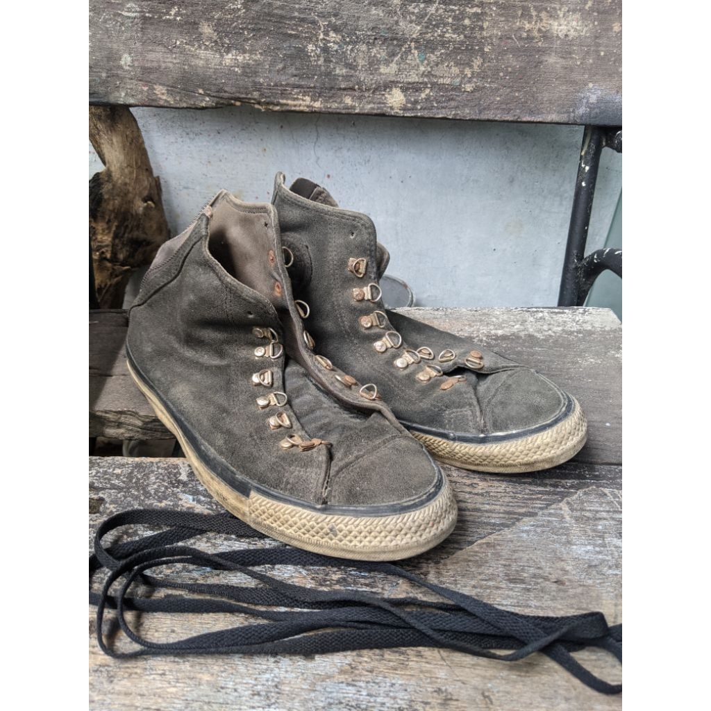 Converse Suede Back Zip