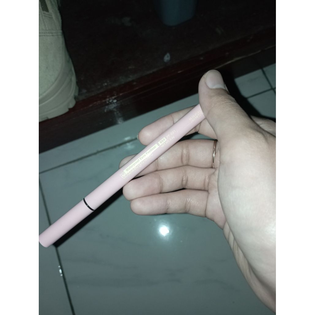 Preloved Eyeliner Pinkflash