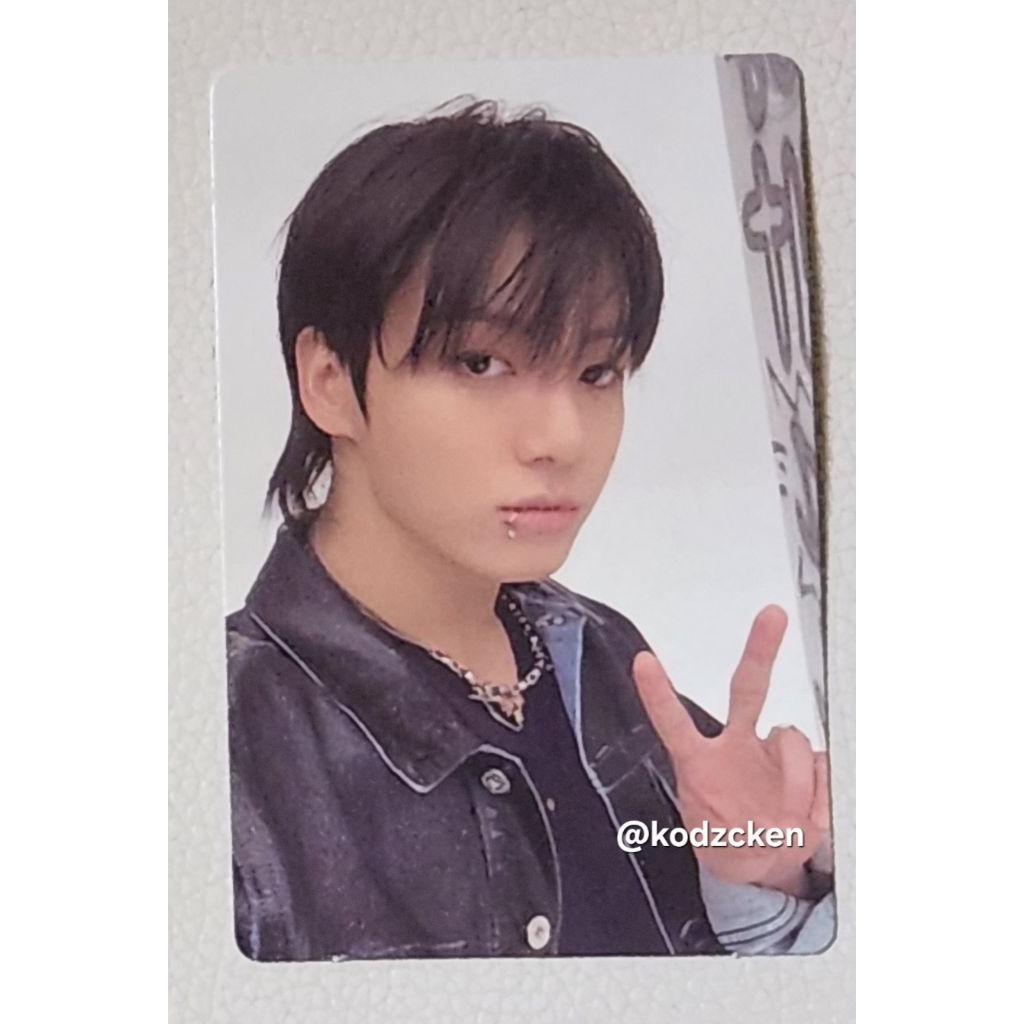 jungkook bts photocard golden