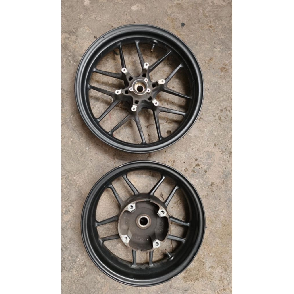 VELG ADV 150 ORIGINAL USED