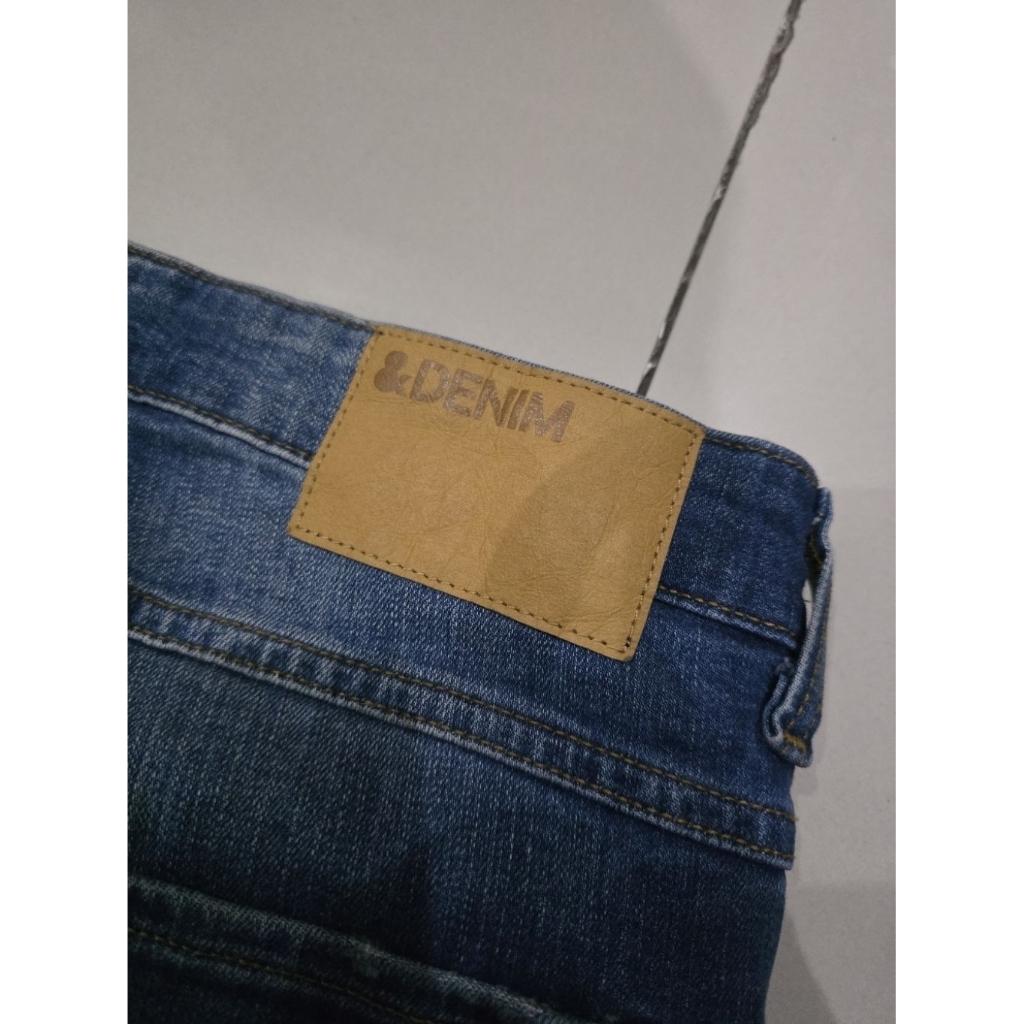 H&M &Denim Blue jeans. Special Edition. 100% original. size 32. celana panjang pria warna biru jeans
