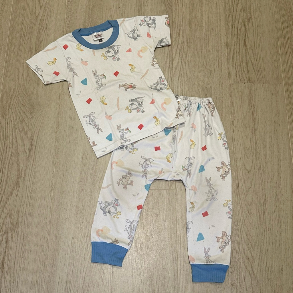 Preloved - Chiyo x Looney Tunes Baju Tidur Piyama Atasan Celana Anak Bayi Motif Printed Bamboo