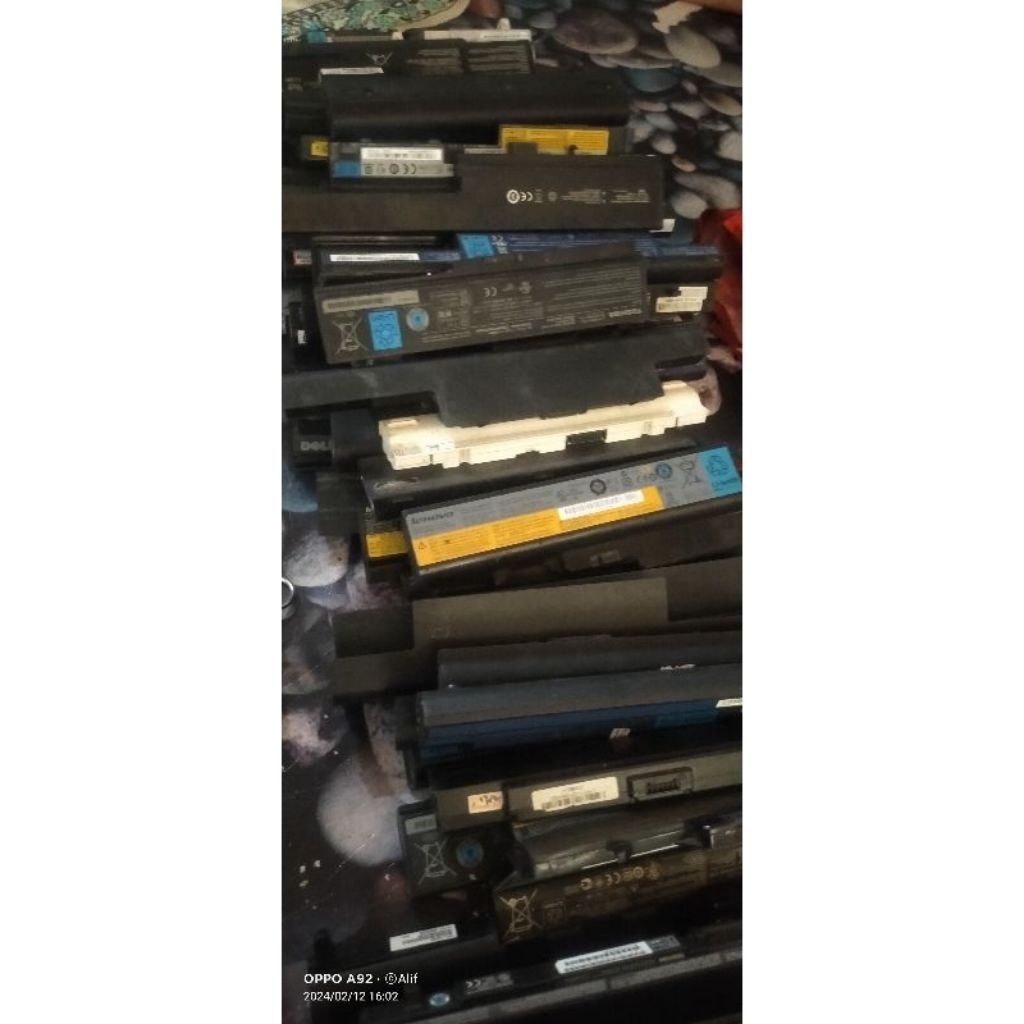 Baterai bekas laptop