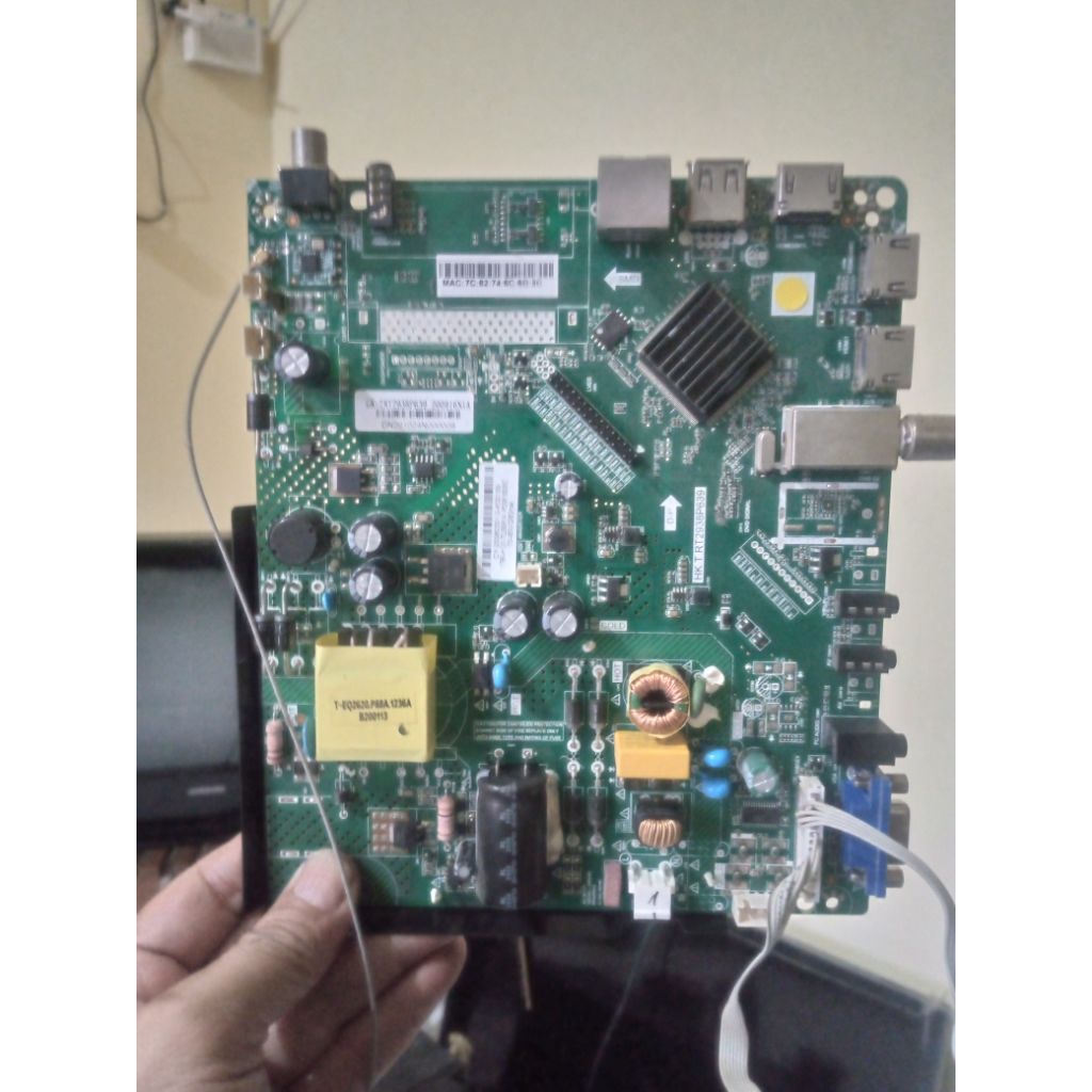 MB AKARI LE32V99SM SMAR TV