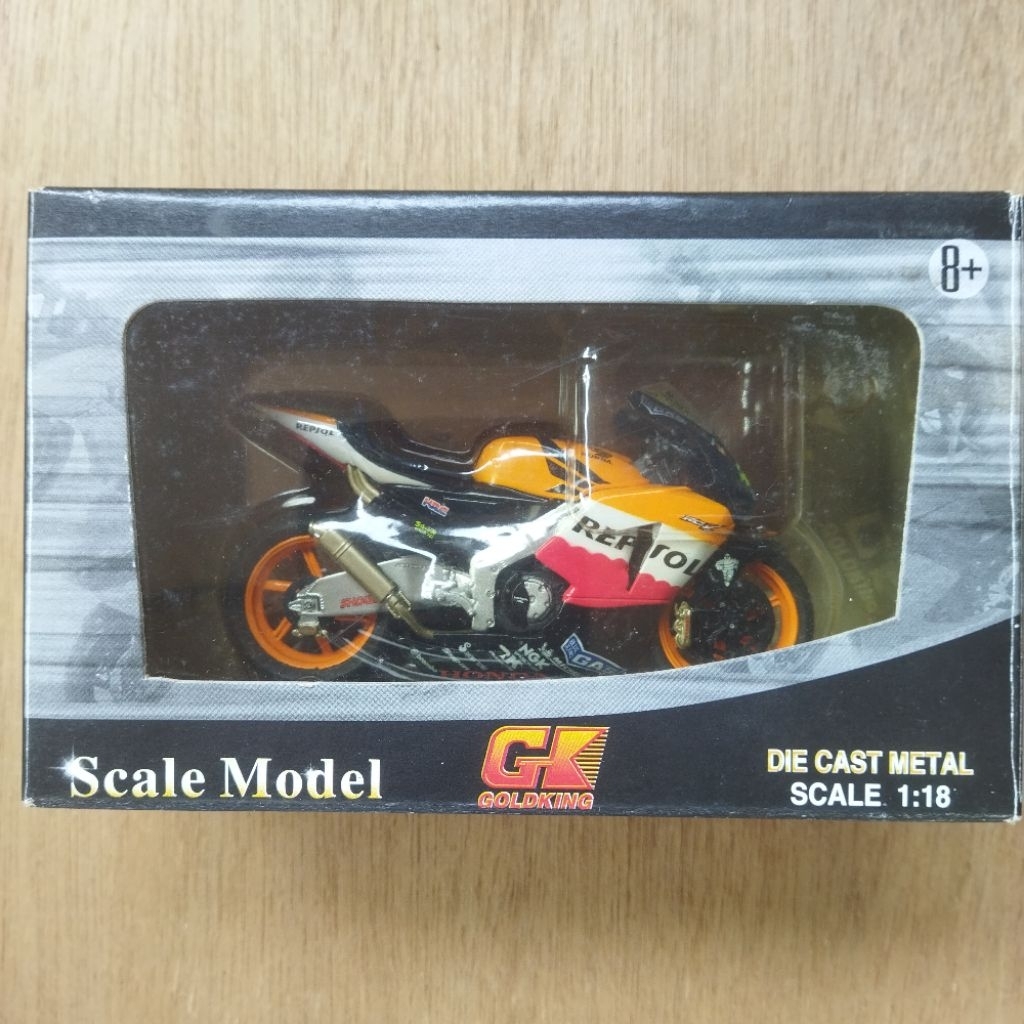 Valentino Rossi 1:18 Gold King 2003 Honda RC211V