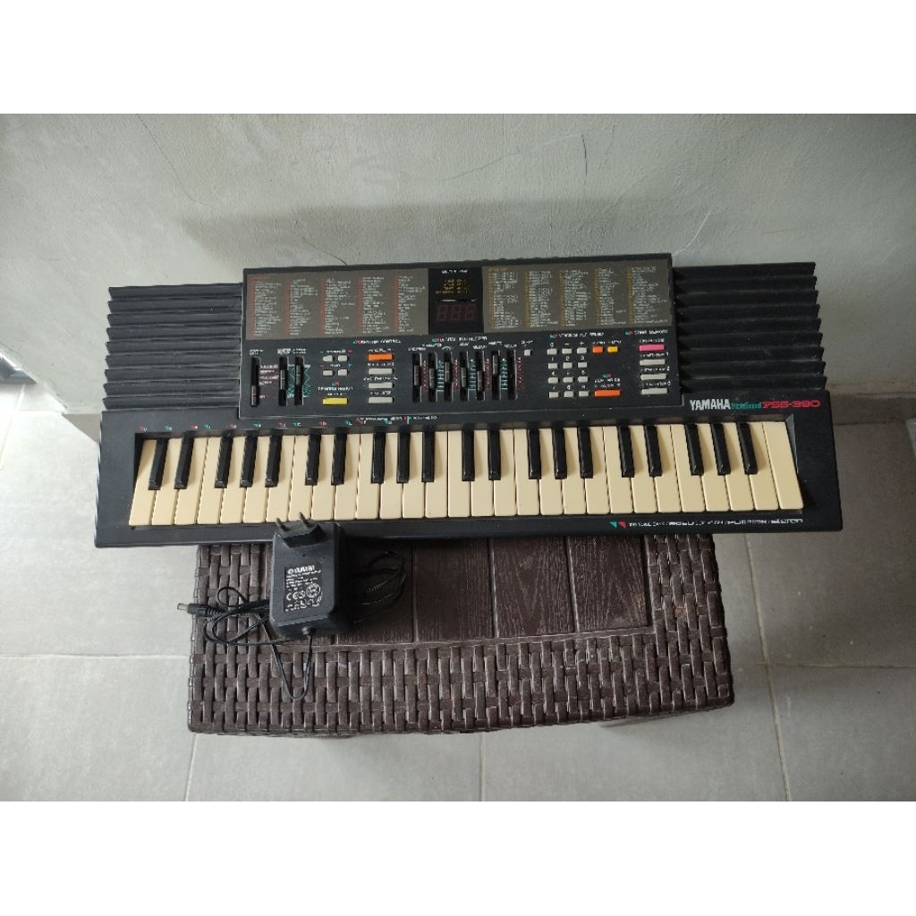Keyboard Yamaha Portasound PSS 390 alat musik kursus musik