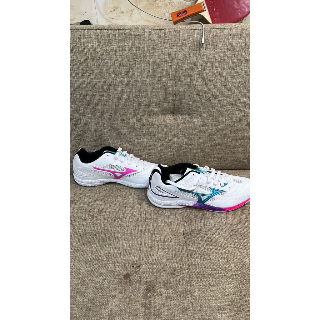 Sepatu Mizuno Tenis Meja Pingpong