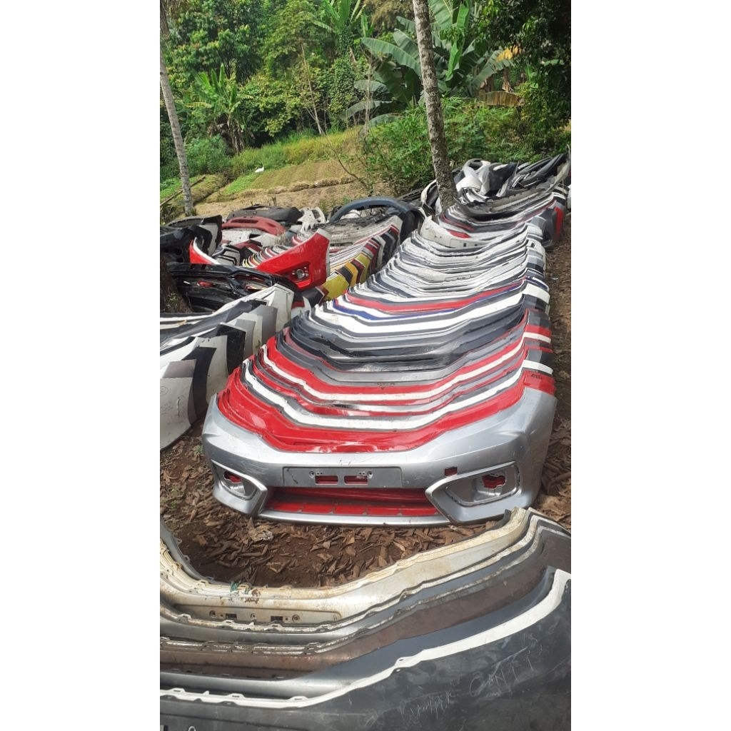Bemper depan brio