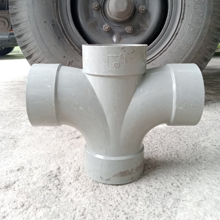 Large Radius Double Tee PVC  4'' D CM (100mm) / Cross Tee Way PVC 4'' x 4''' D (100mm x 100mm) CM