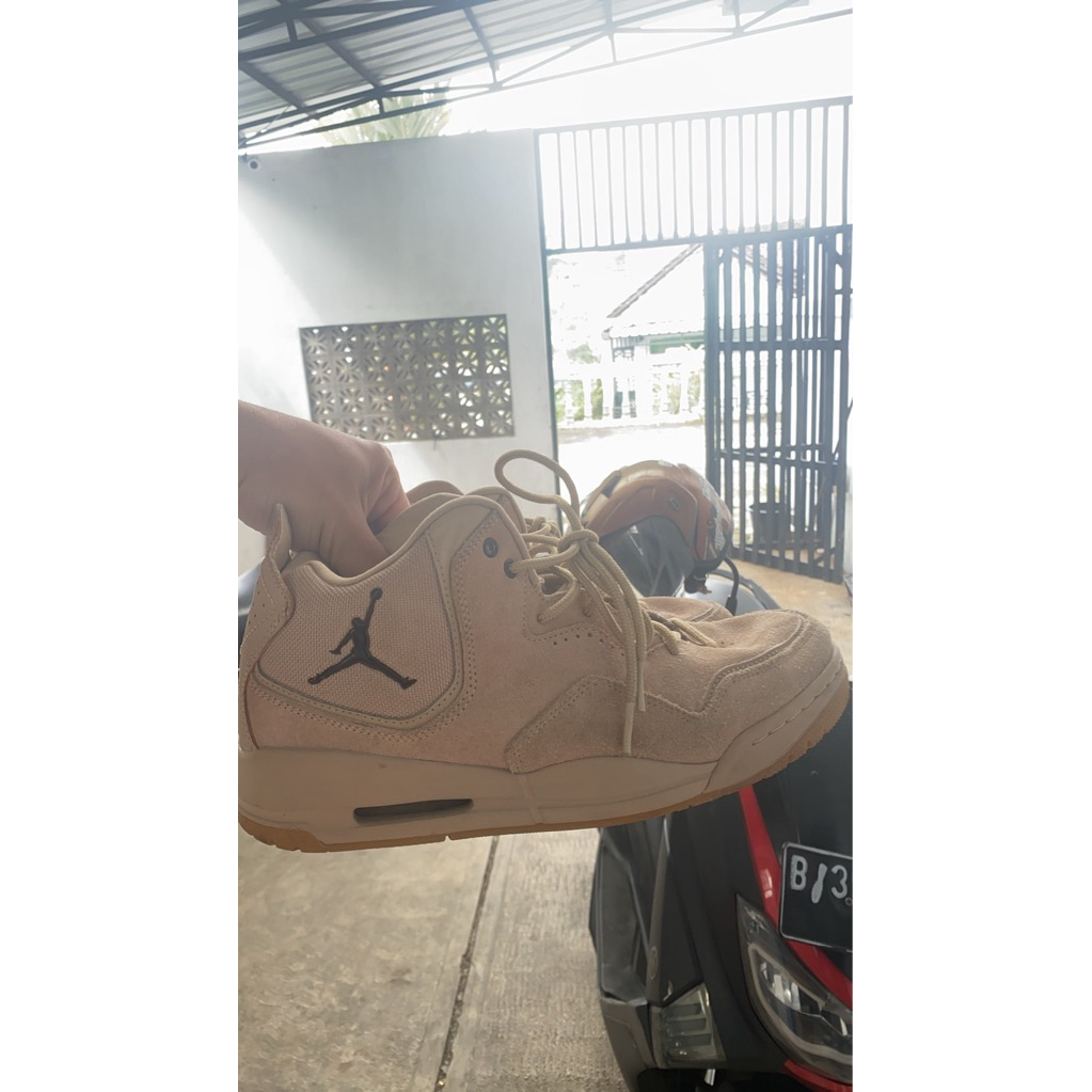 Jordan 4