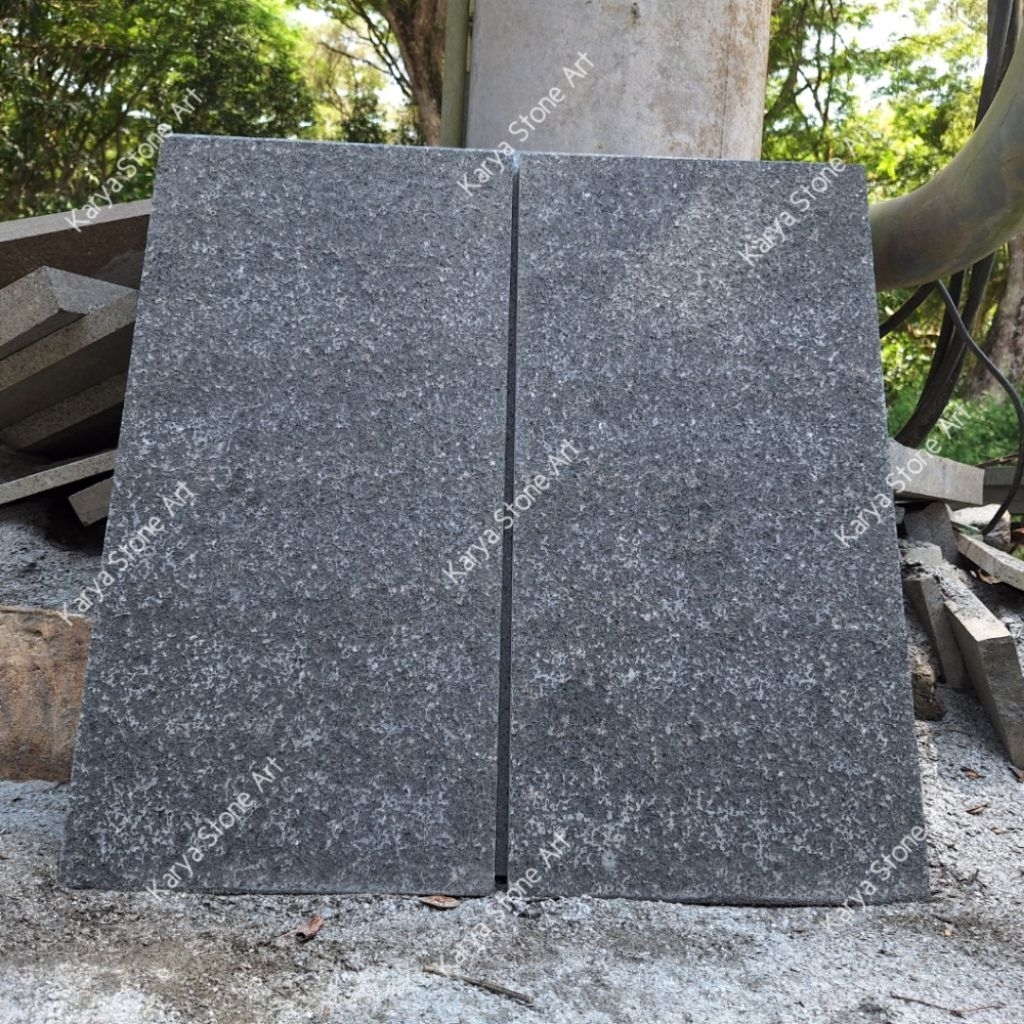 Andesit Bakar Hitam 30x60x2 | Batu Andesit Bakar Hitam | Batu Alam Andesit 30x60 Bakar | Batu Granit