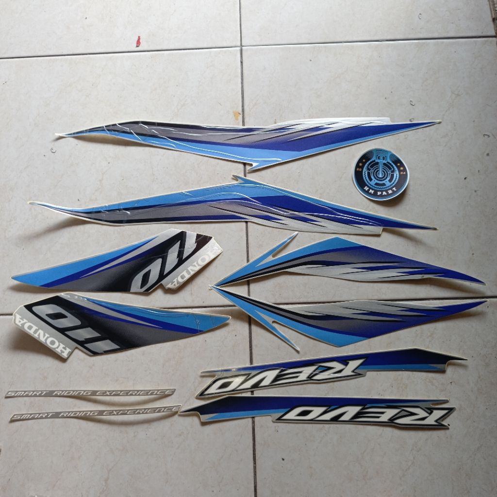 Striping motor / les body Honda Revo absolut 2009