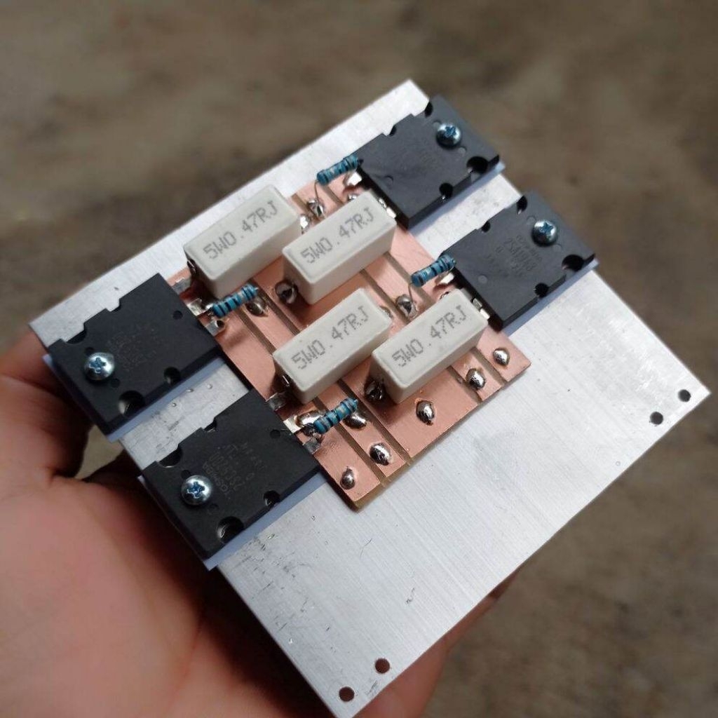 PENDINGIN PLUS FINAL TRANSISTOR TOSHIBA 2SC5200-2SA1943
