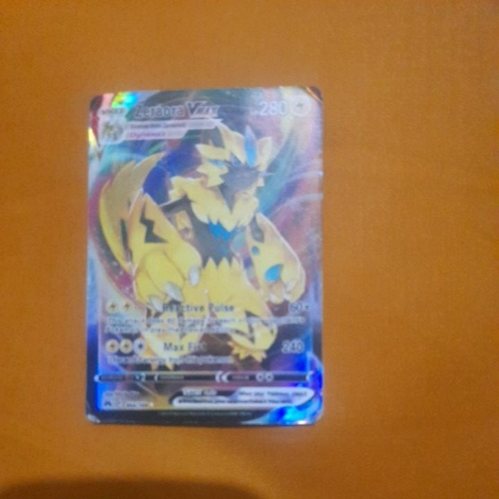 Kartu Pokemon Zeraora Vmax