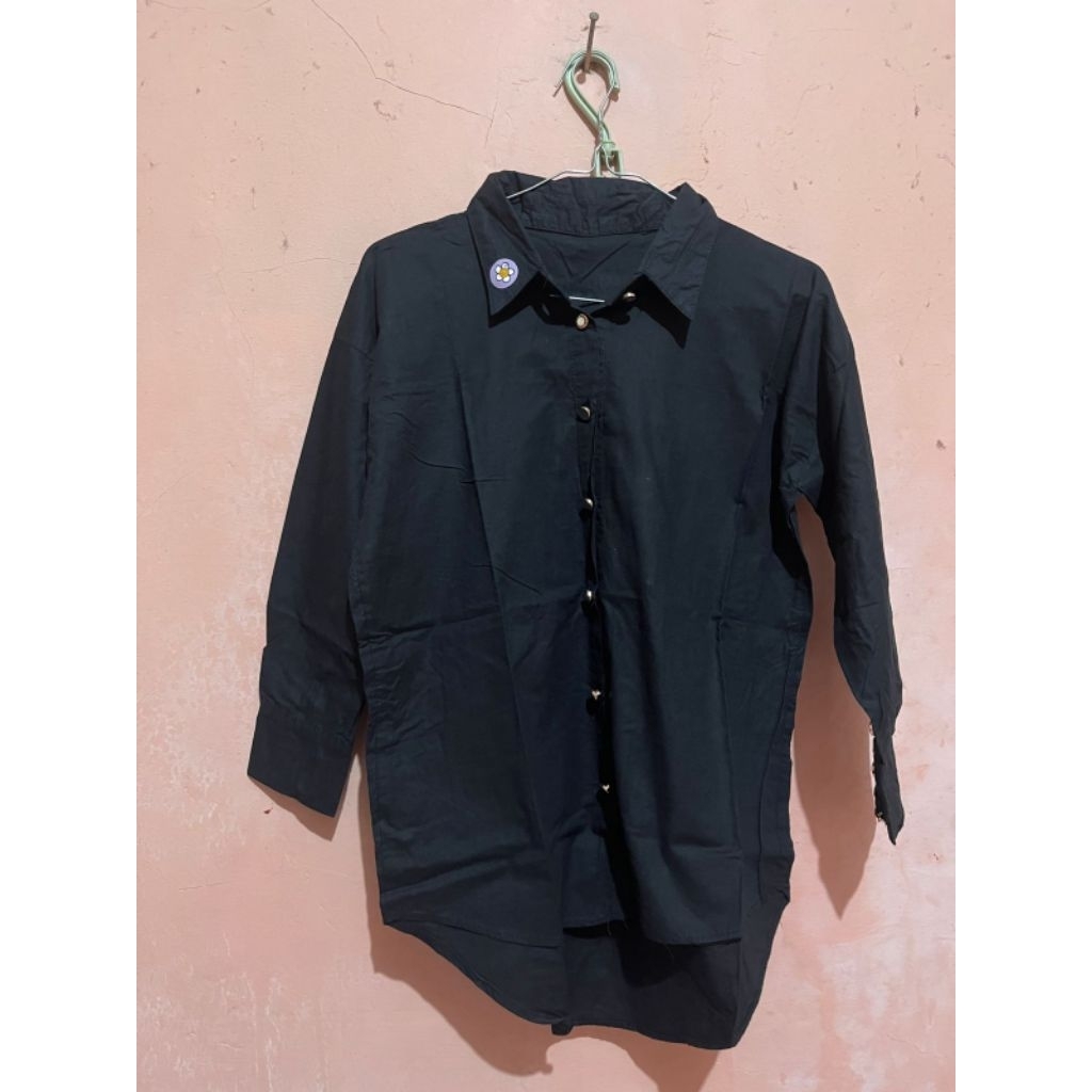 Kemeja Hitam (preloved)