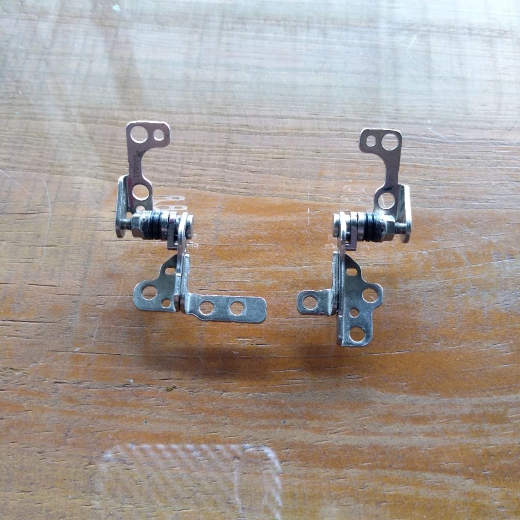 engsel laptop toshiba dynabook r73a r73 a r73/a