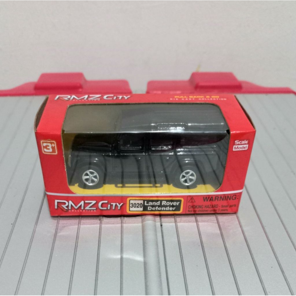 RMZ Land Rover Defender 1/64