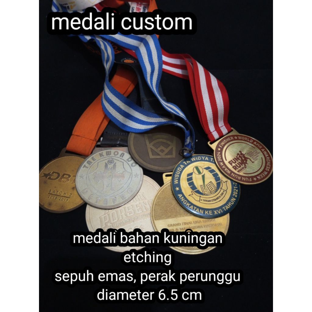 medali custom | medali Kuningan | medali penghargaan | medali kejuaraan | medali wisuda