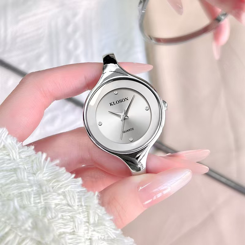 Simple, compact and exquisite bracelet quartz women's watch