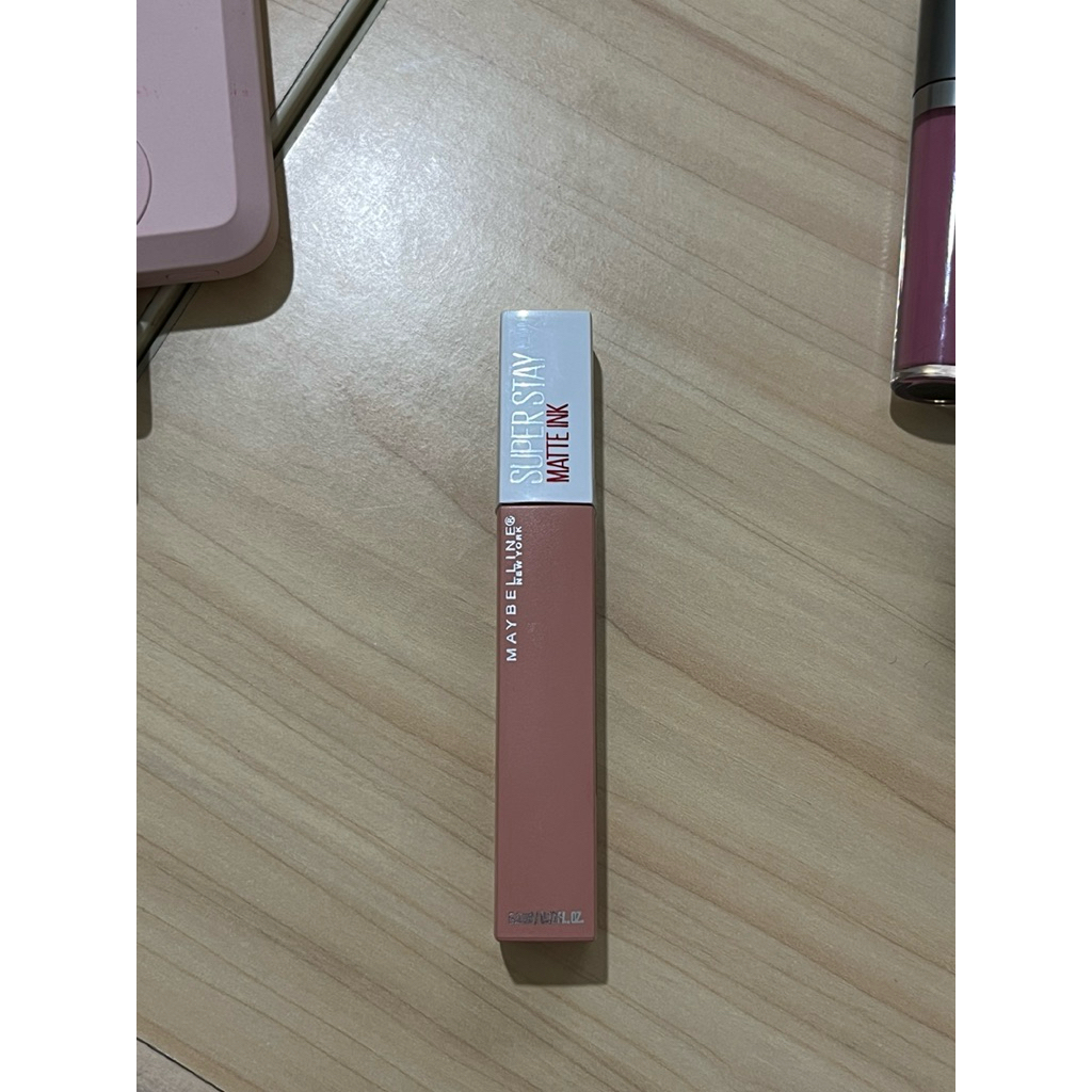 Maybelline Superstay Matte Ink Shade 60 POET