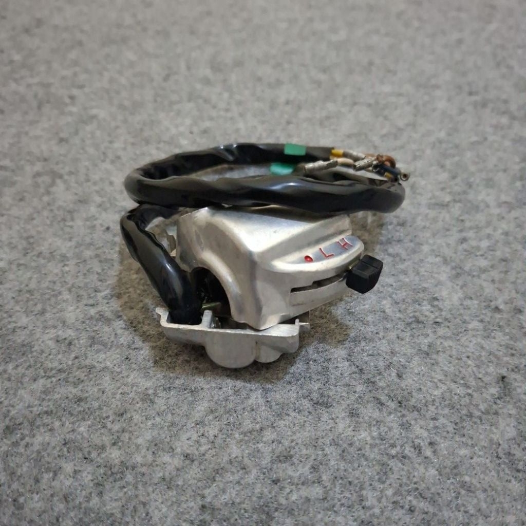 Holder Saklar Kanan Honda CB 100 125 CB100 CB125 Asli Original