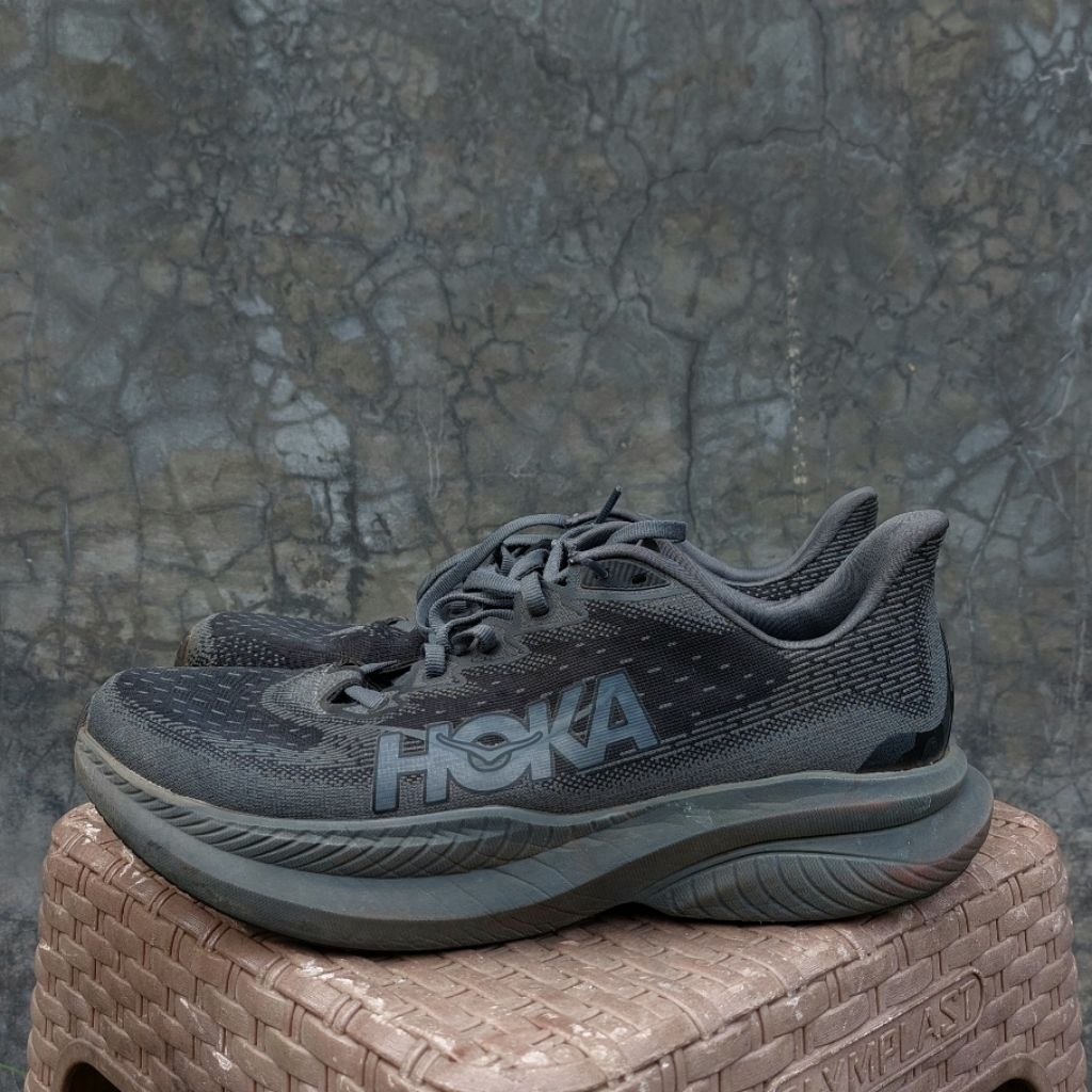 Hoka Mach 6