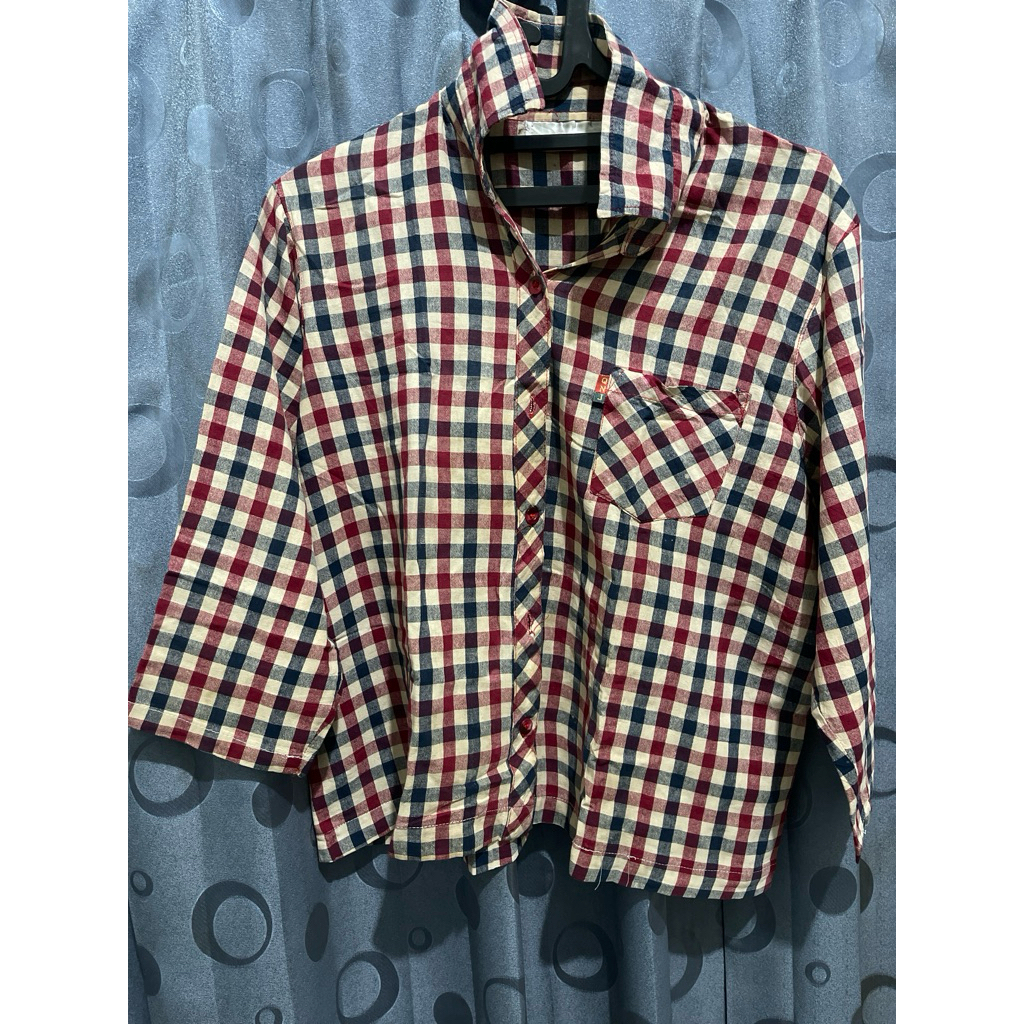 Baju kemeja Kotak Kotak Wanita
