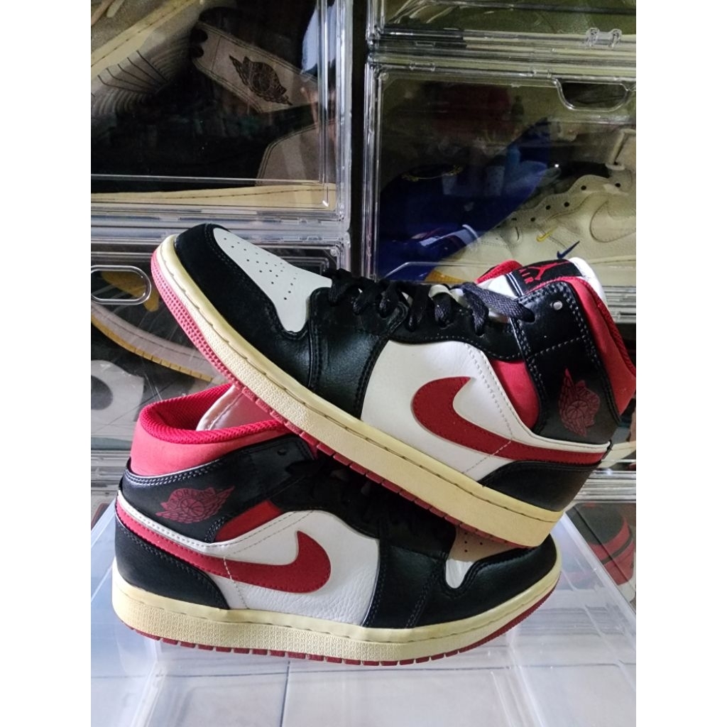 Nike Air Jordan 1 Mid Gym Red