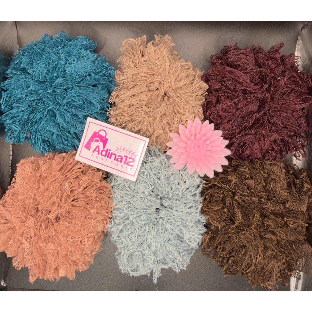 IKAT RAMBUT SCRUNCHIE BAHAN BROKAT ANTI PUSING / SCRUNCHIE TILE / IKAT CEPOL HIJAB BAHAN BROKAT