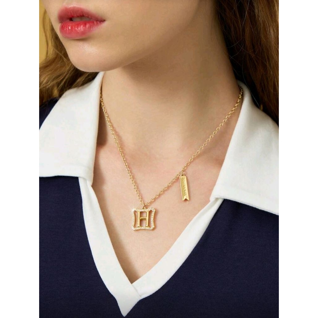 HARRY POTTER X SHEIN Gold Hogwarts Rhinestone Pendant Necklace, Fashion Jewelry Gift