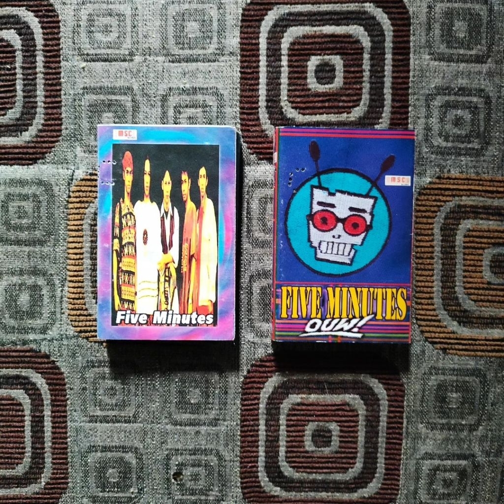 Sepaket kaset pita FIVE MINUTES