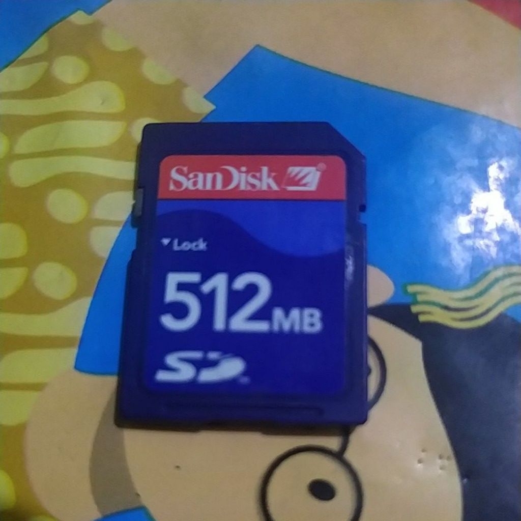 sandisk 512MB untuk kamera second