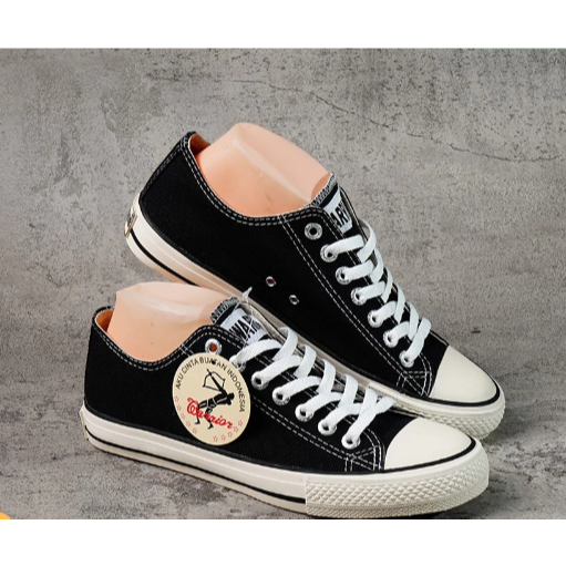 SEPATU WARRIOR SPARTA LC BLACK WHITE / WARRIOR SPARTA LOW