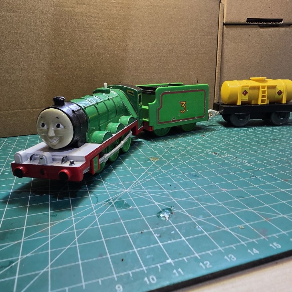 Takara Tomy Plarail Old Shape Henry (Custom)