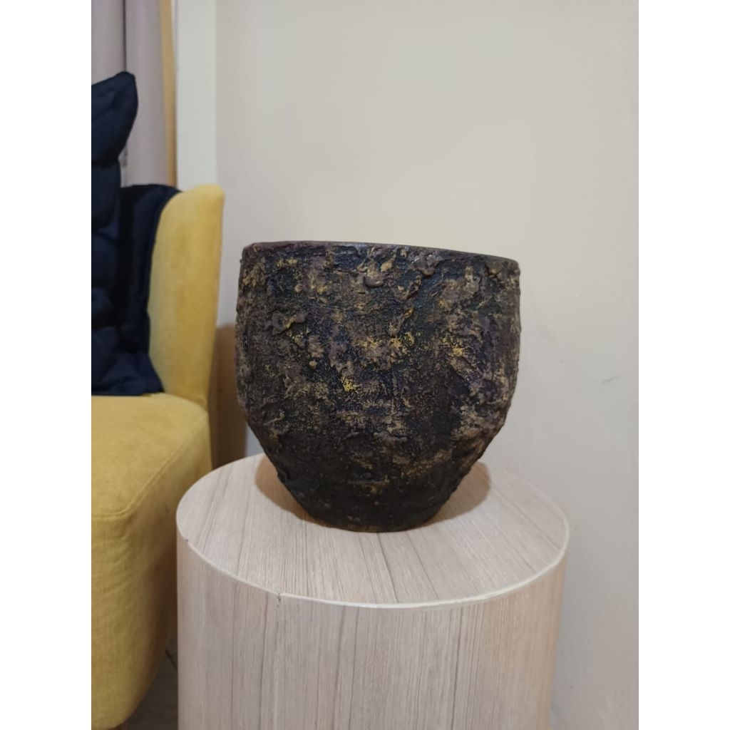 Guci Pot Keramik Hias Handmade Dekorasi Rumah Charcoal