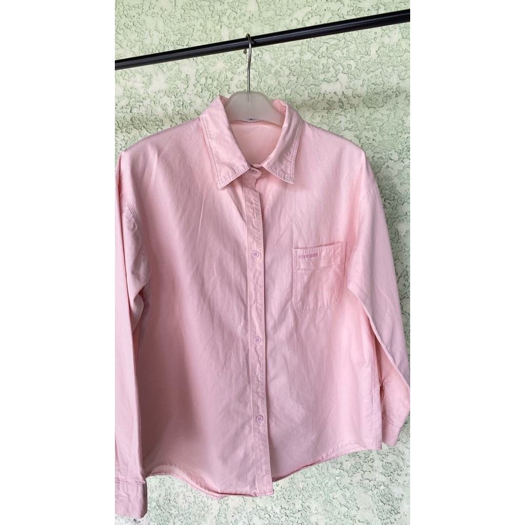 kemeja hbt soft jeans miu miu ~preloved~