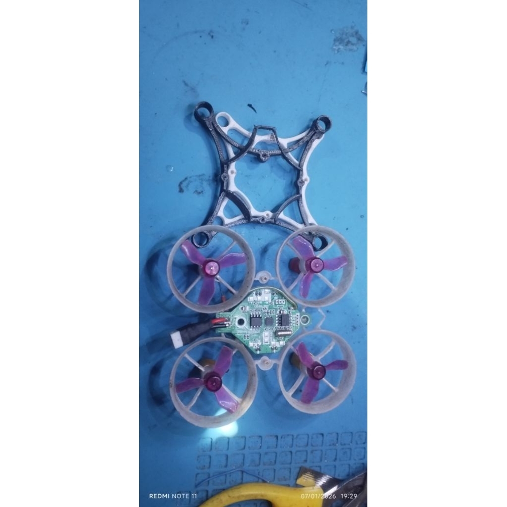 eachine e011 ( flash acro/jangar fpv )