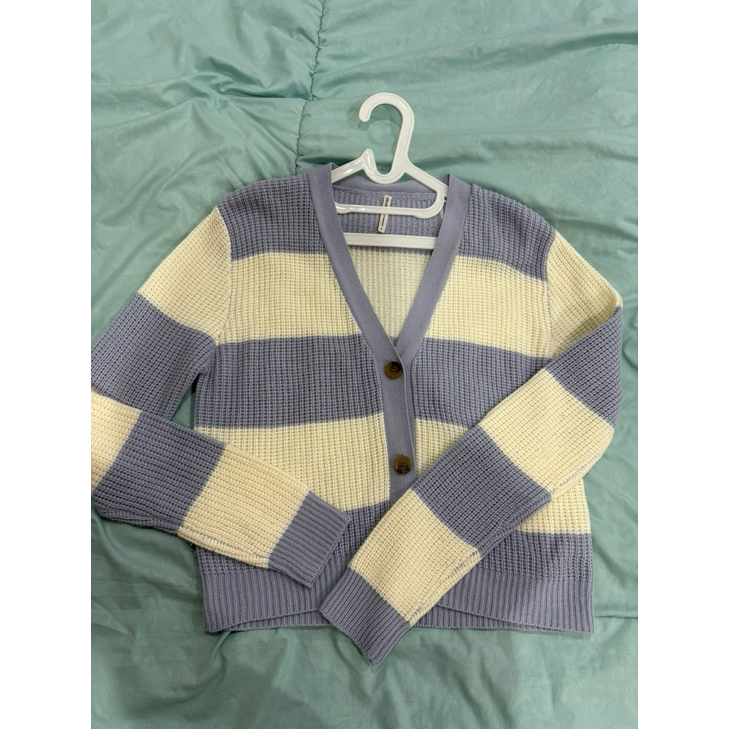 Preloved Sweater COLORBOX Jaket Rajut Wanita lengan panjang