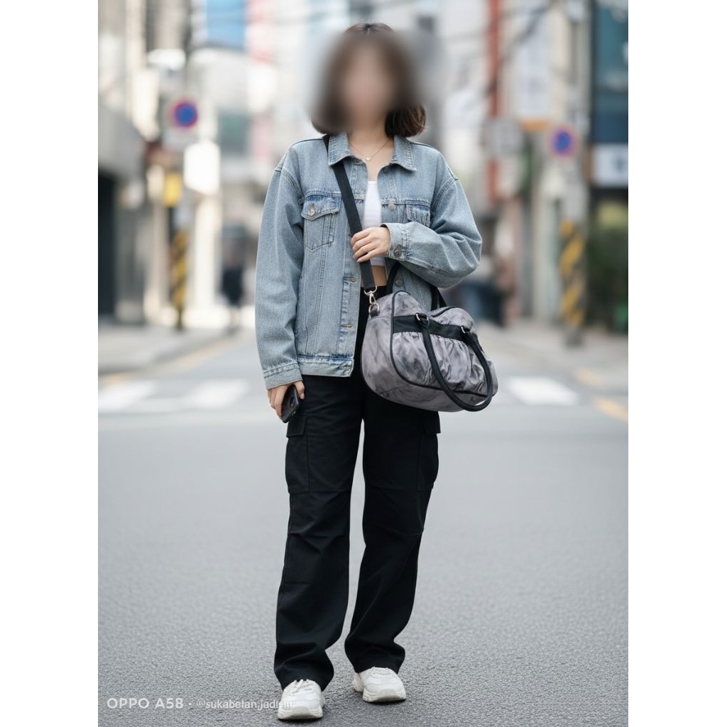 Preloved Tas Selempang Yeye ori Wanita Remaja Hitam