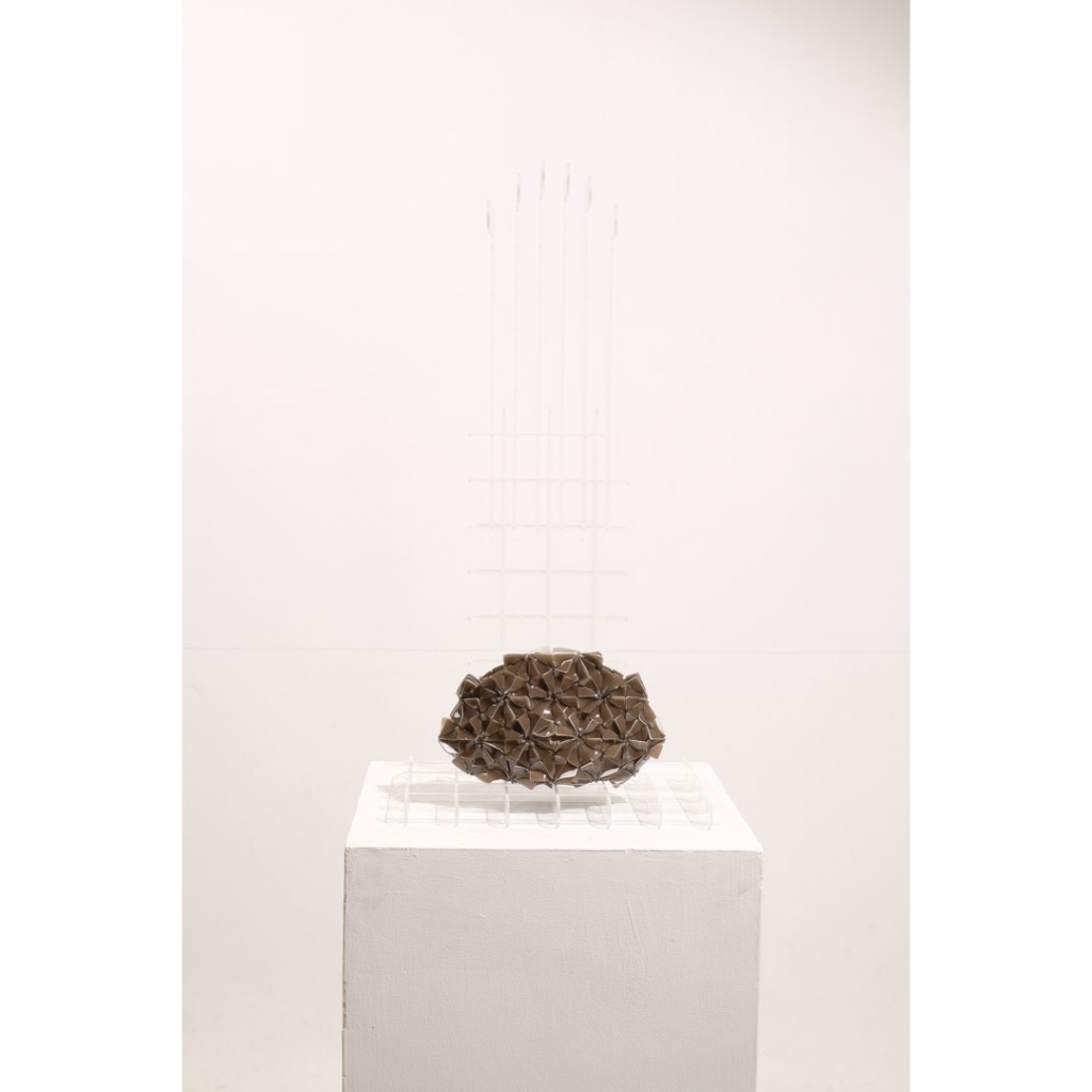 Byo Shell Clutch in Greige