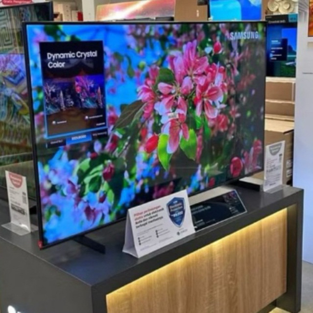 Samsung crystal smart TV LED