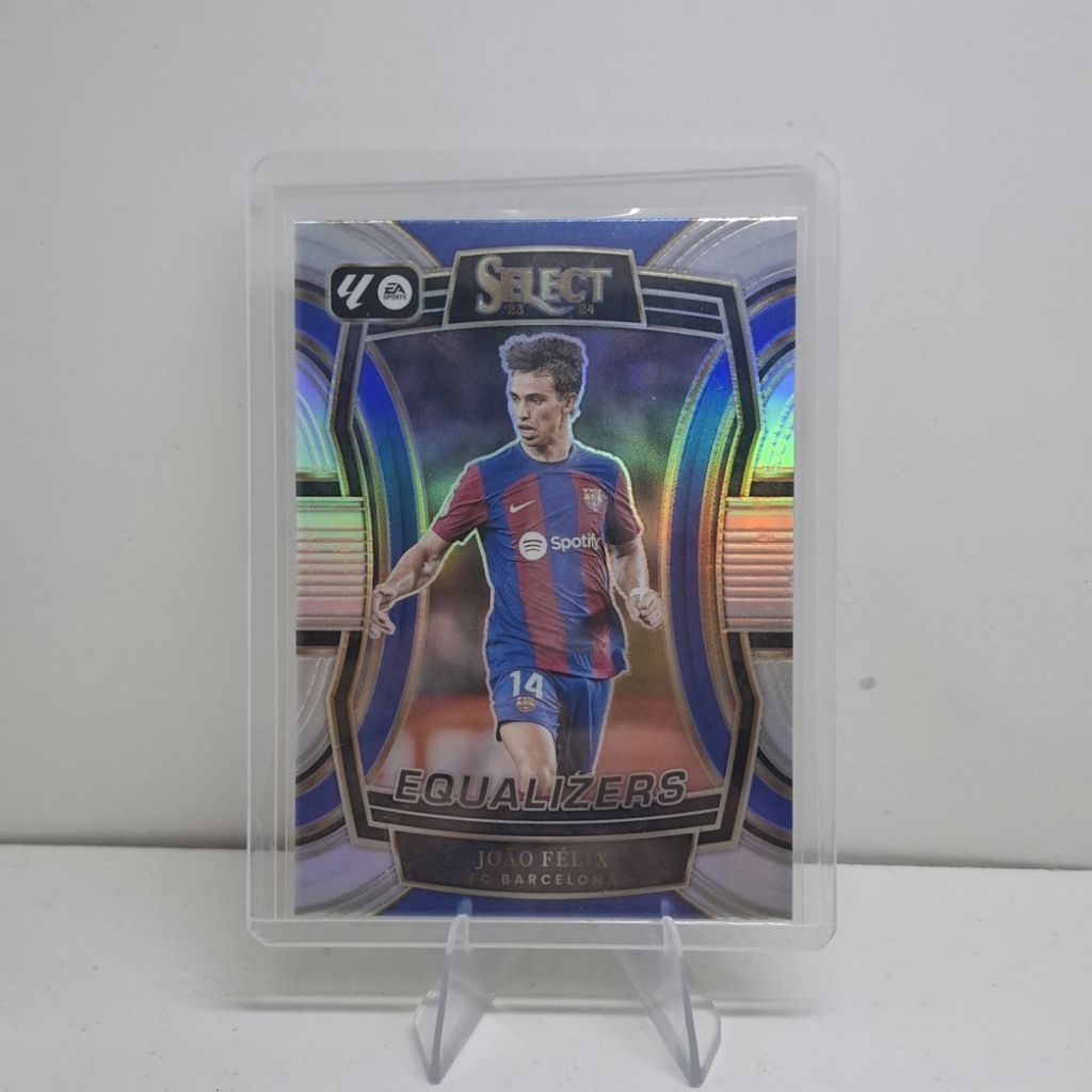 Kartu Bola Panini Select LaLiga Equalizers Joao Felix Barcelona