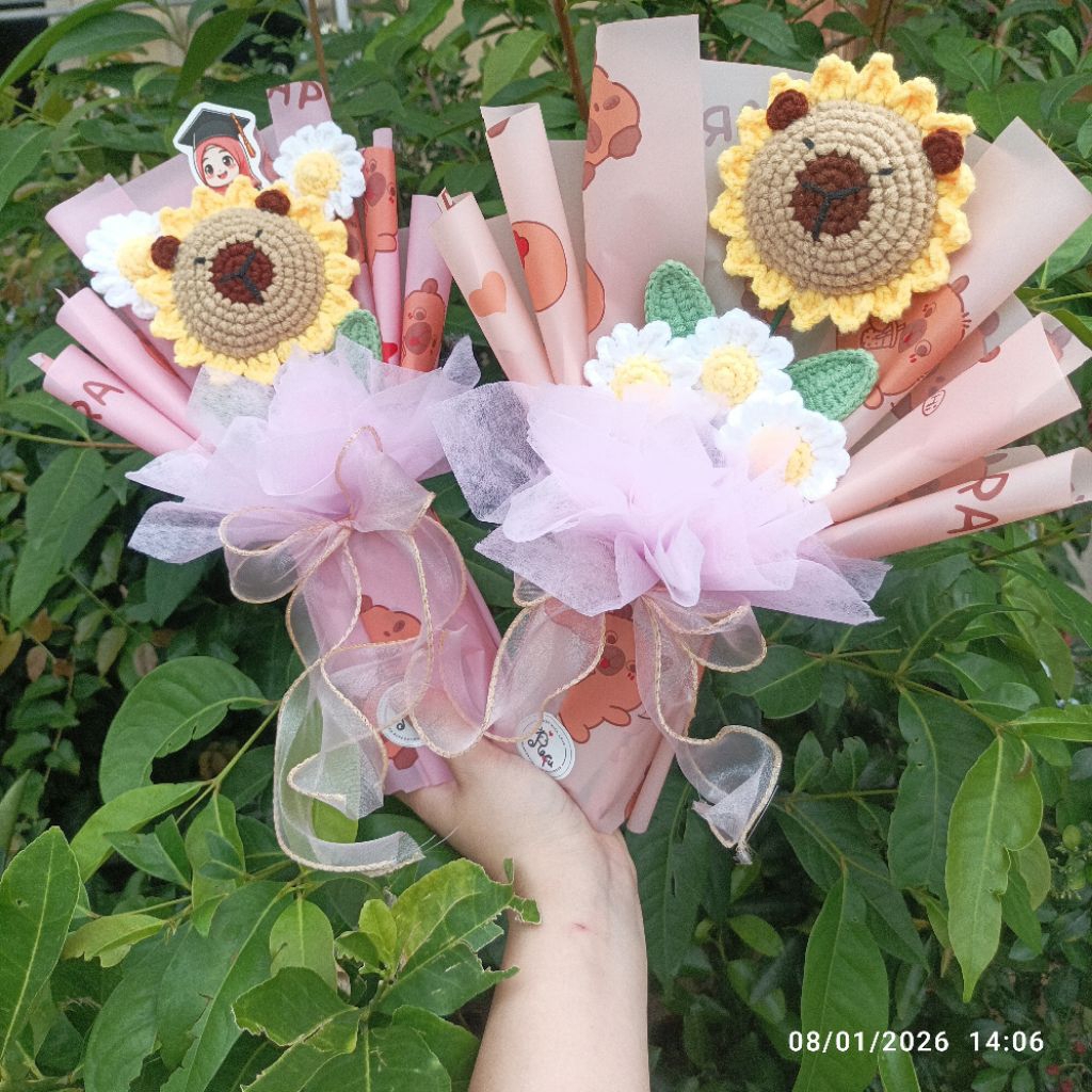 Buket capybara / buket rajut capybara / buket capybara wisuda / buket anak / buket capybara anak / b