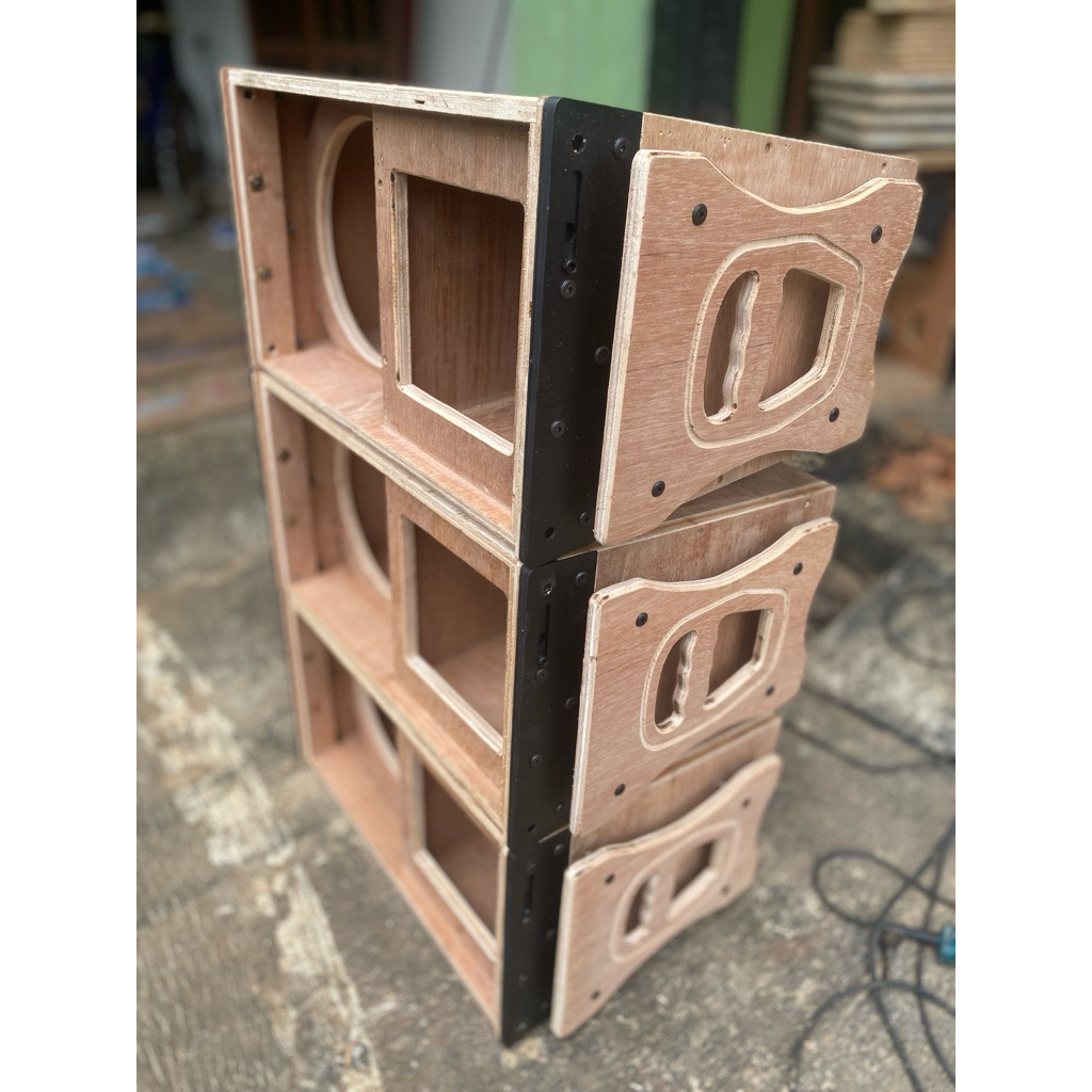 BOX LINE ARRAY 10 inc single+twiter plus bracket MODEL ASHLEY