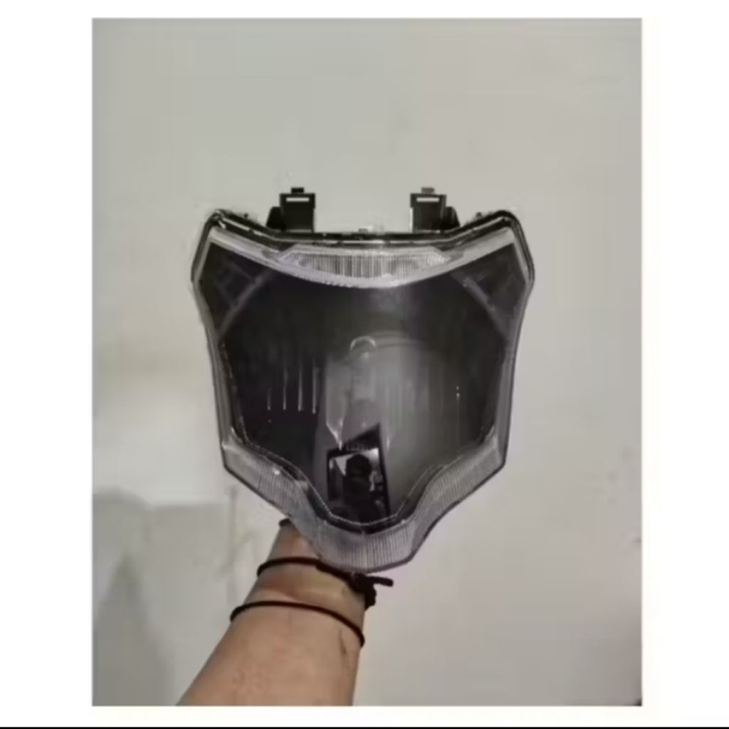 kedok Reflektor Lampu Depan Vixion New NVA Advance Tanpa Frame Costum Hitam Plus Socket dan Bohlam T