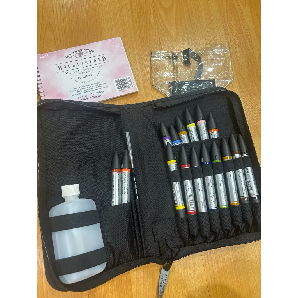 PRELOVED winsor newton travel watercolor marker set FREE watercolor marker sketchbook