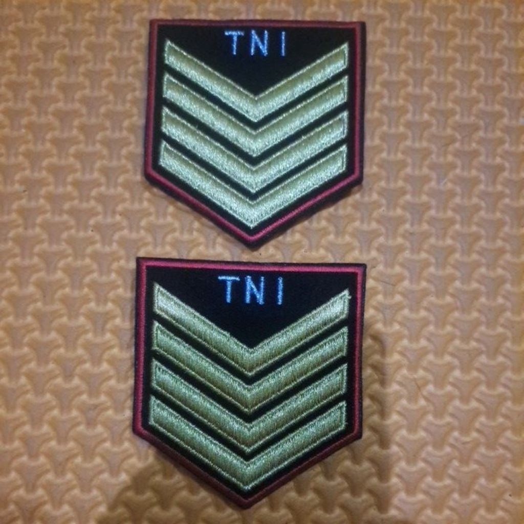 Pangkat PDU serma list merah TNI AD