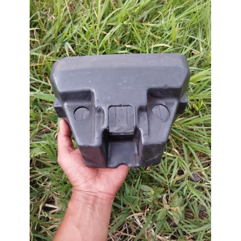 batok lampu depan kotak gl100 cdi 82 honda win